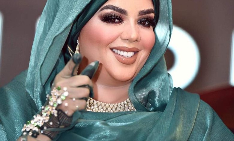 #ندي_القلعة كأس الوفاء والعطاء.. تكريم لافت للفنانة ندى القلعة بمستشفى الولادة أم درمان 9 IMG 20260830 WA0168